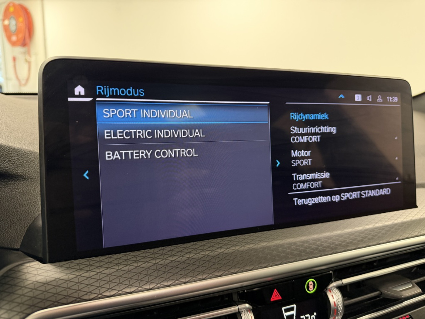 Foto van BMW X3 Xdrive30e