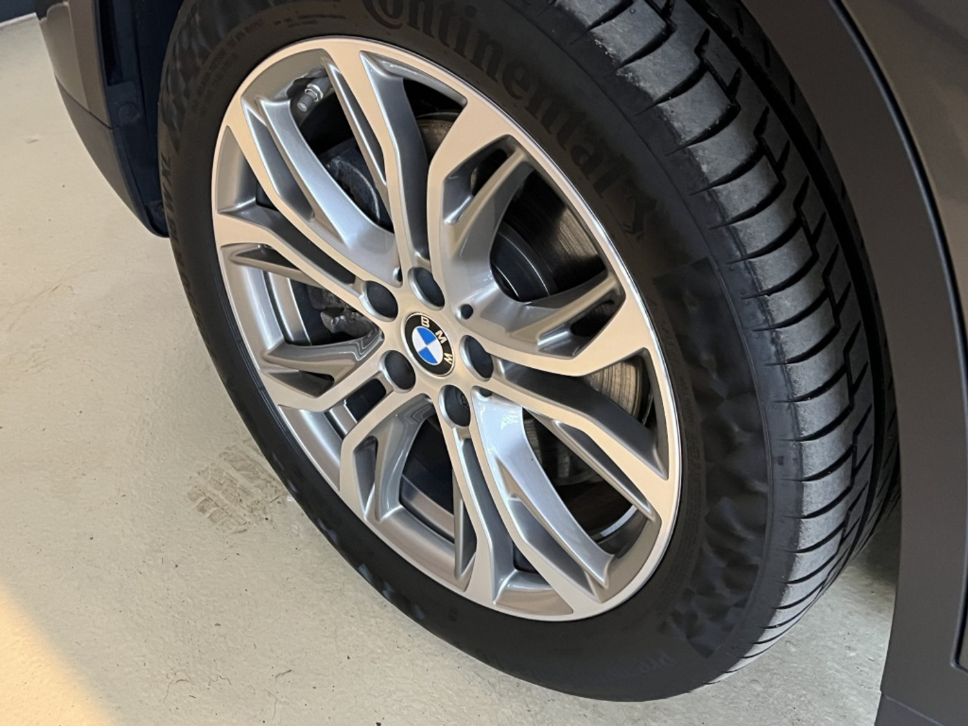 Foto van BMW X1 Xdrive25e