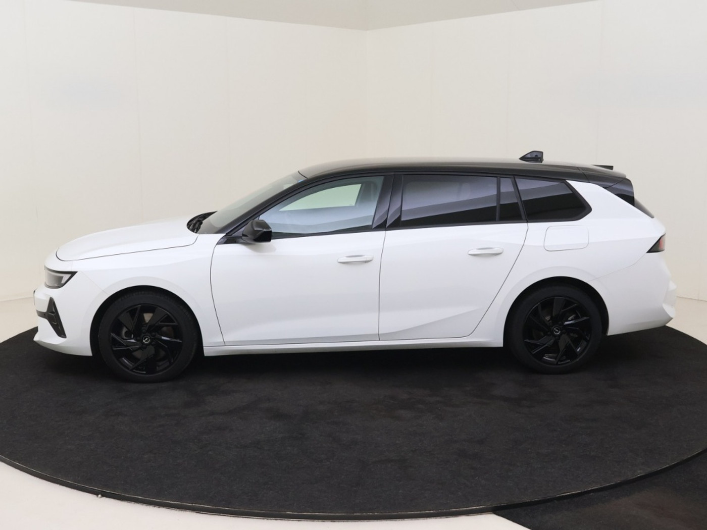 Foto van Opel Astra Sports Tourer