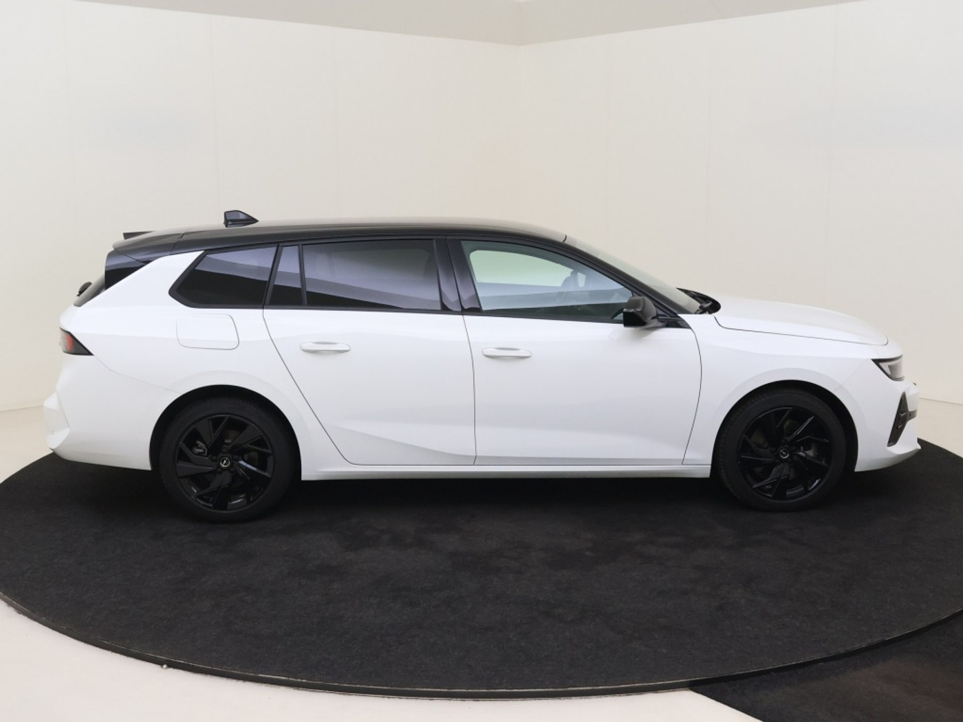 Foto van Opel Astra Sports Tourer
