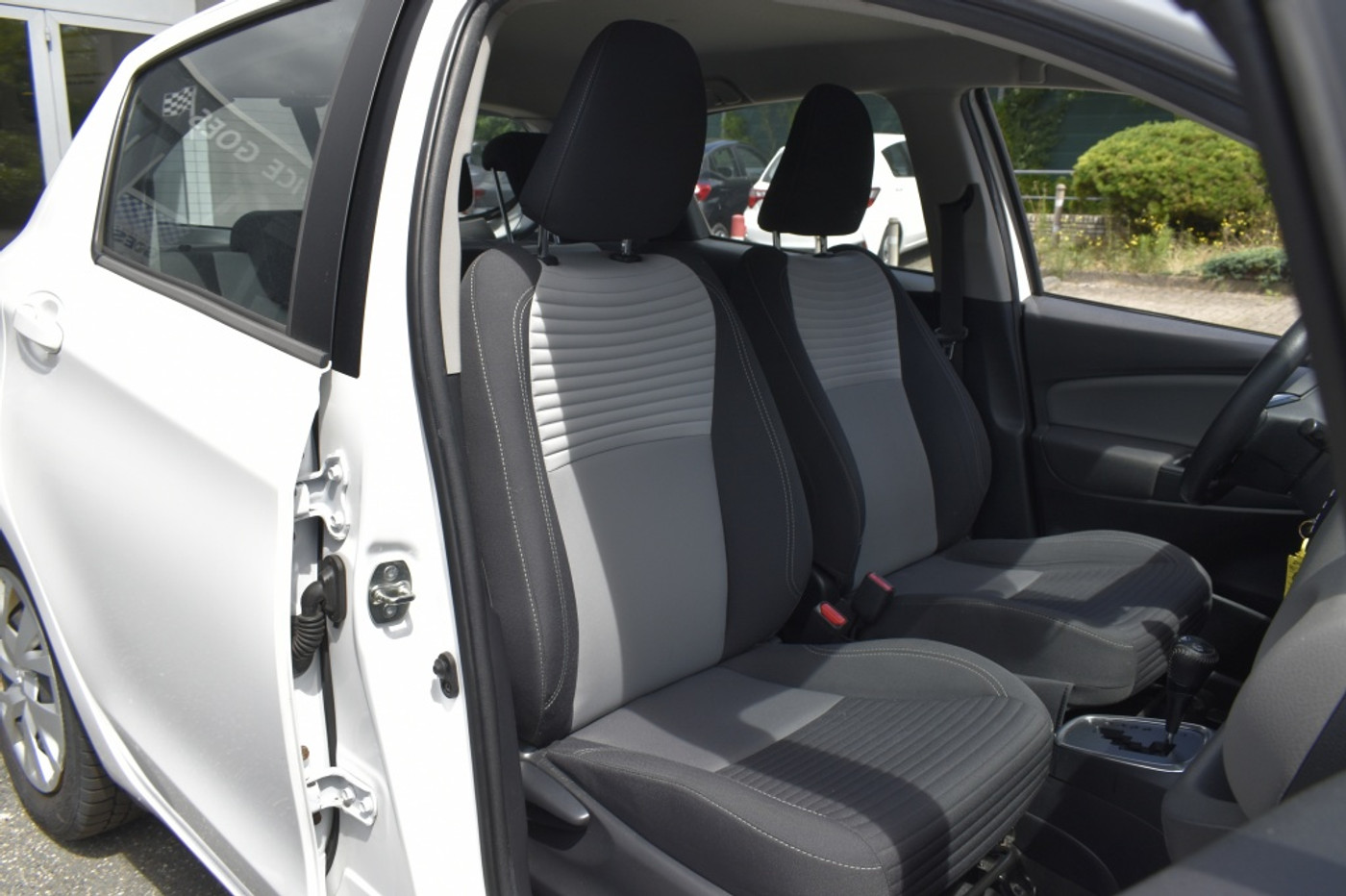 Foto van Toyota Toyota Yaris Hybrid