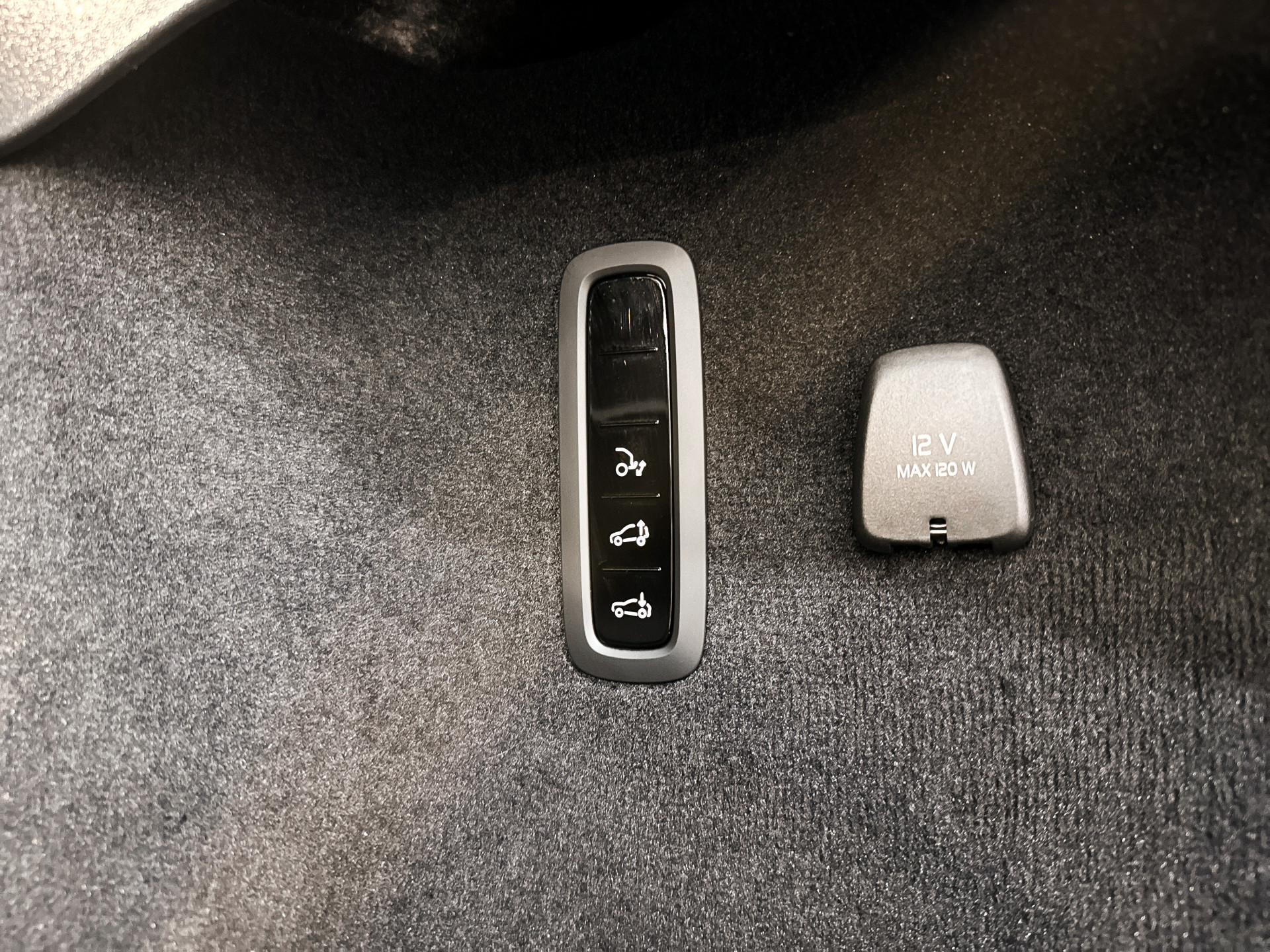 Foto van Volvo Es90