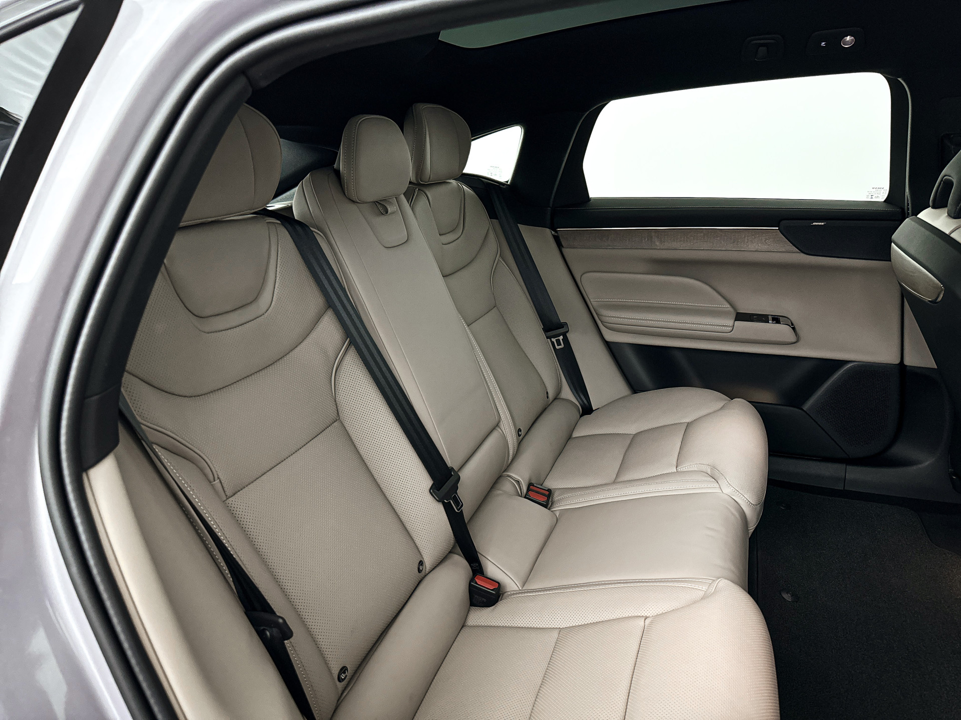 Foto van Volvo Es90
