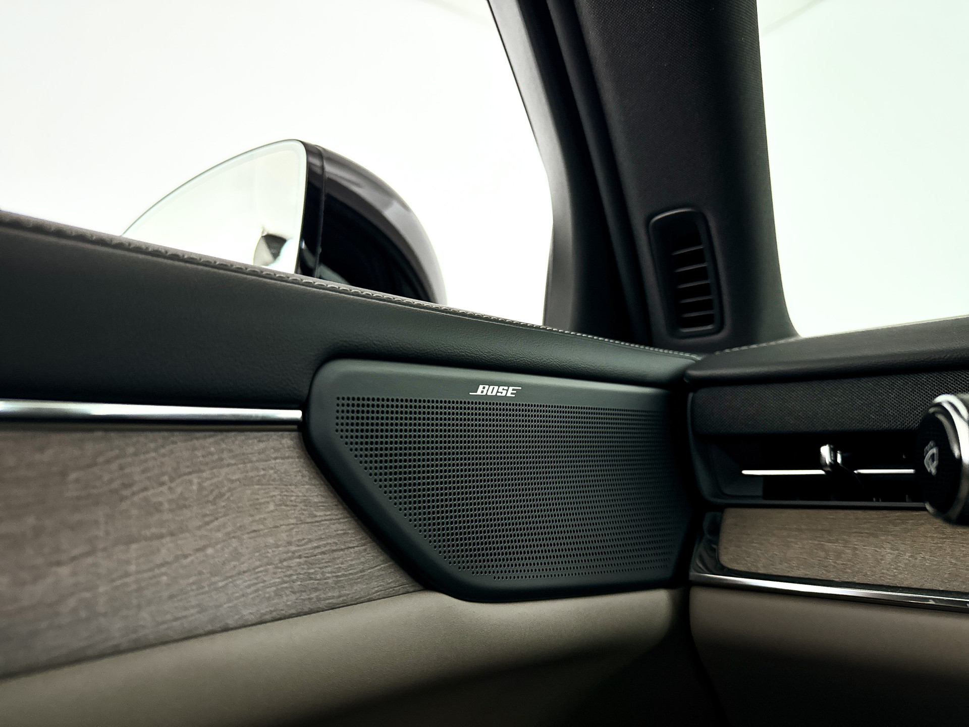Foto van Volvo Es90