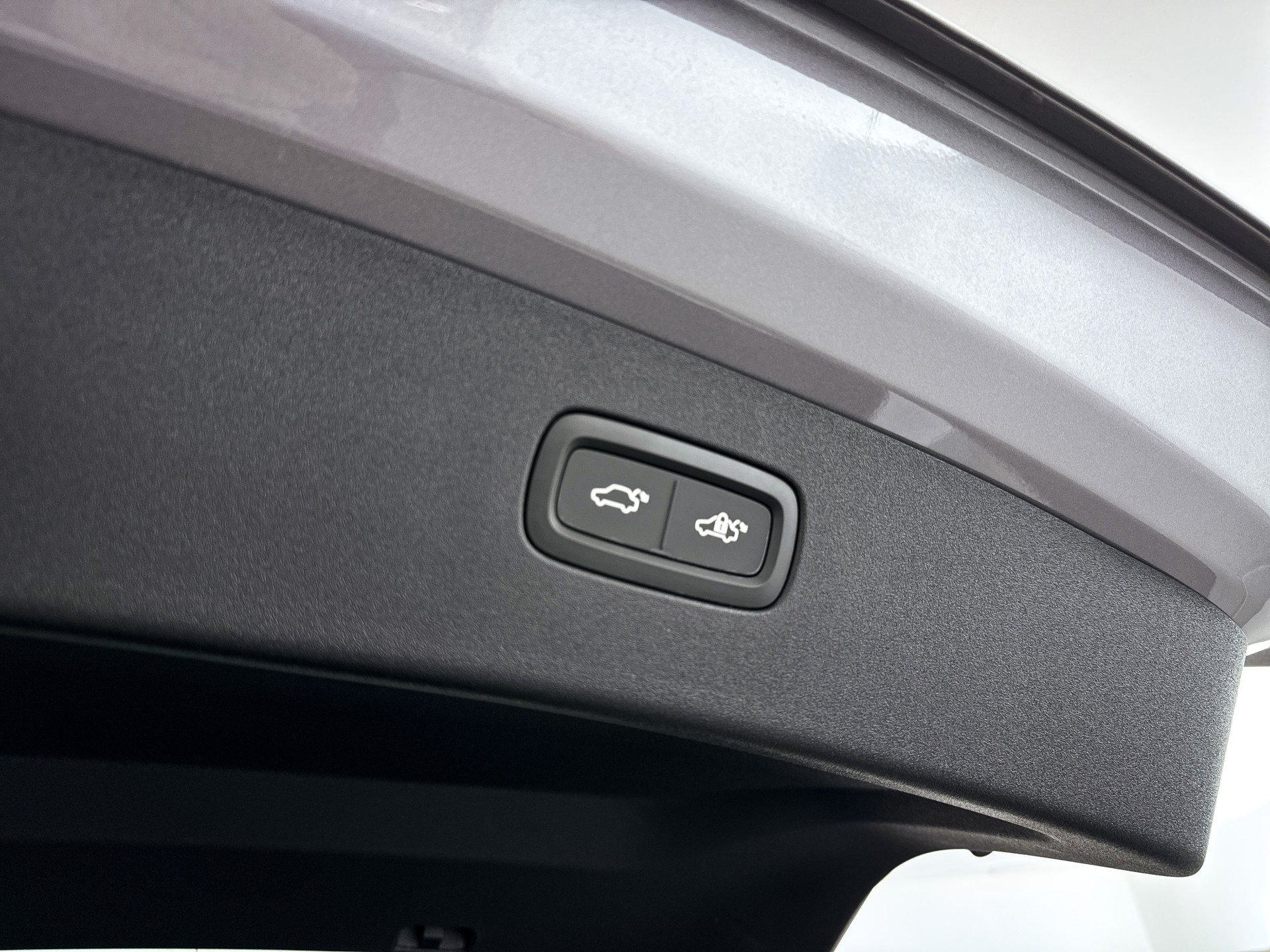 Foto van Volvo Es90