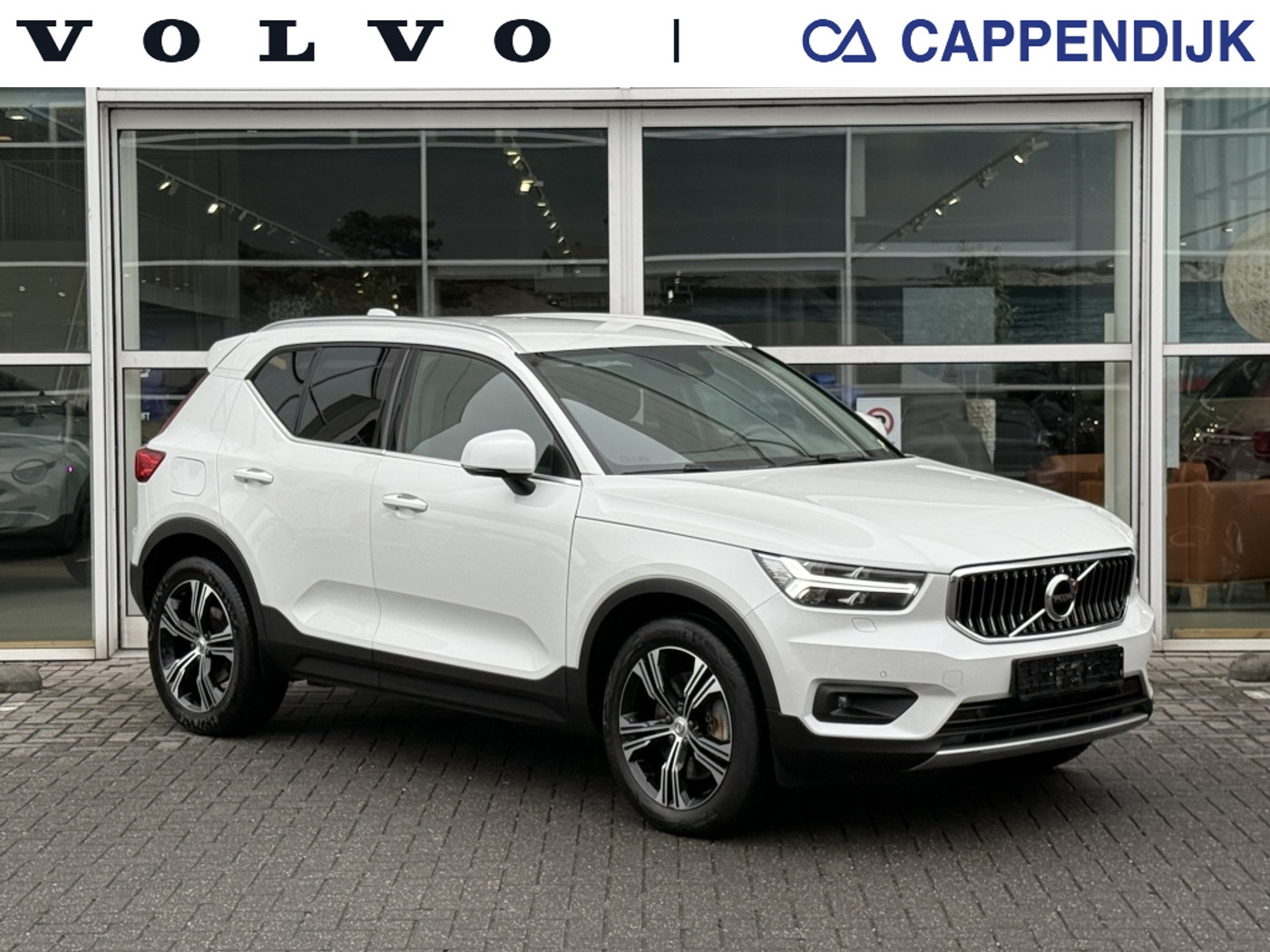 Volvo XC40 T5 262PK Recharge Inscription| Camera| Stoel+stuur.verw| Keyless 2021 - voorkant