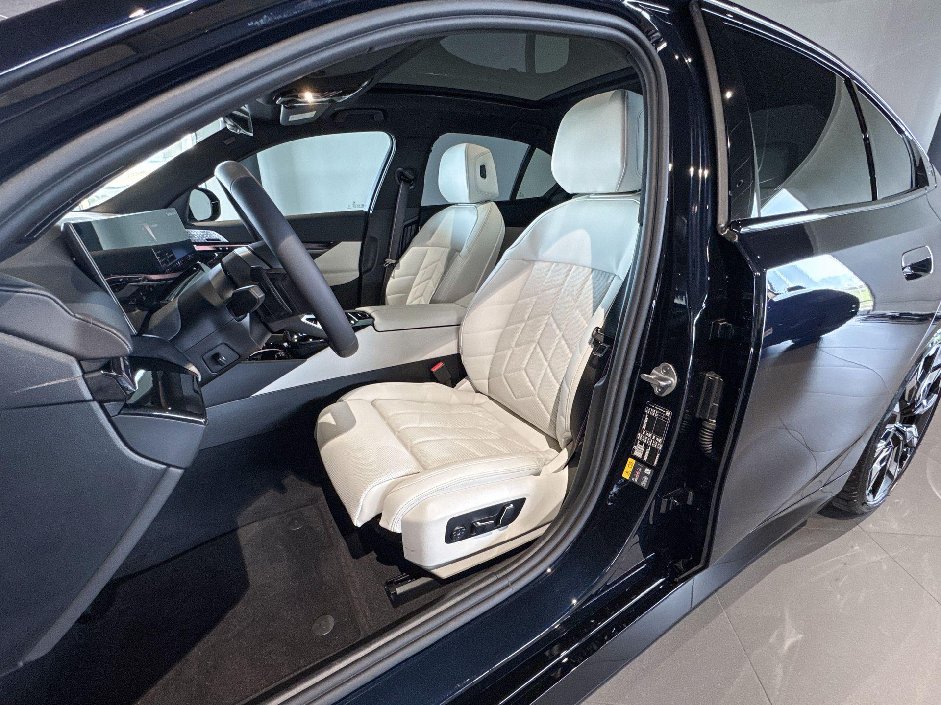 Foto van BMW I5 Edrive40