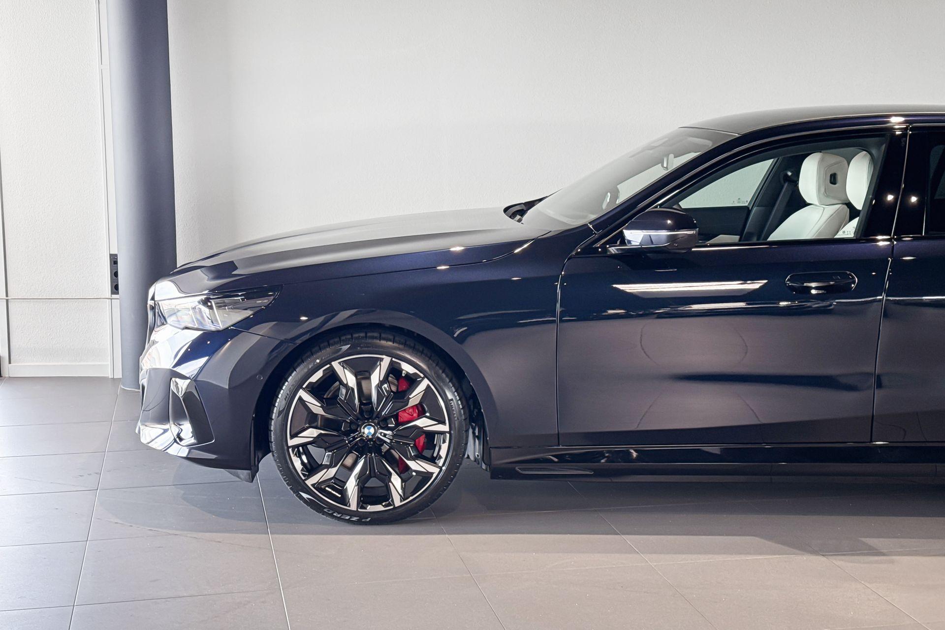 Foto van BMW I5 Edrive40