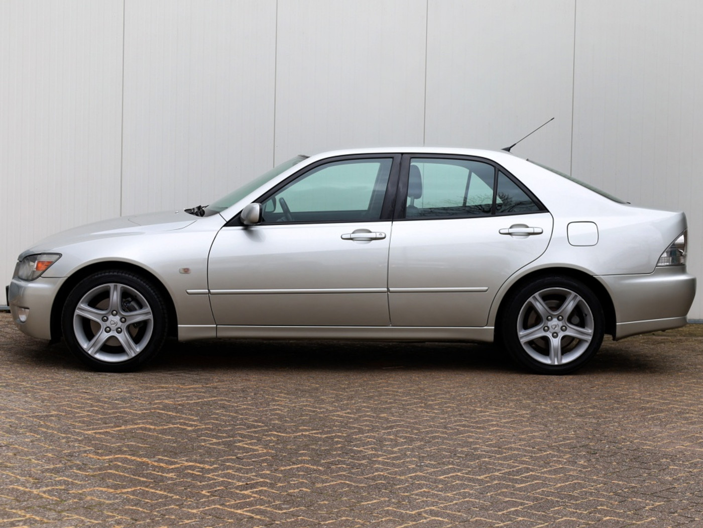 Foto van Lexus Lexus Is200