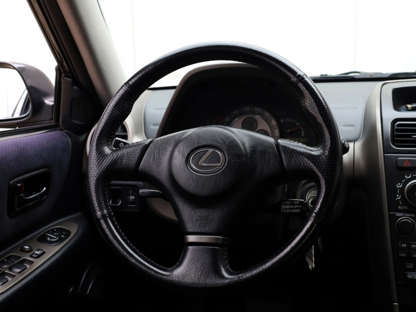Foto van Lexus Lexus Is200