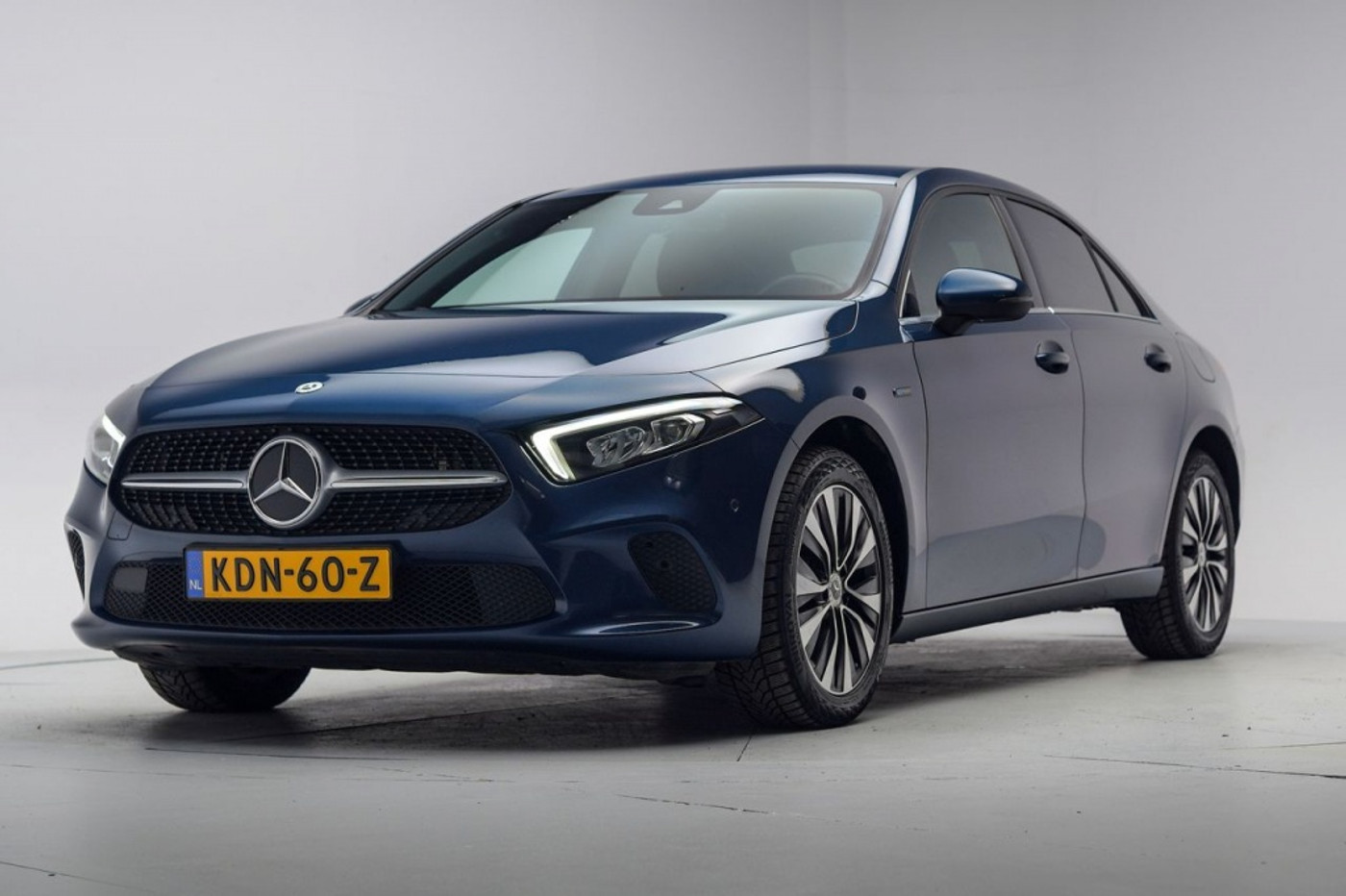 Mercedes-Benz A-klasse 250 e 2021 - voorkant