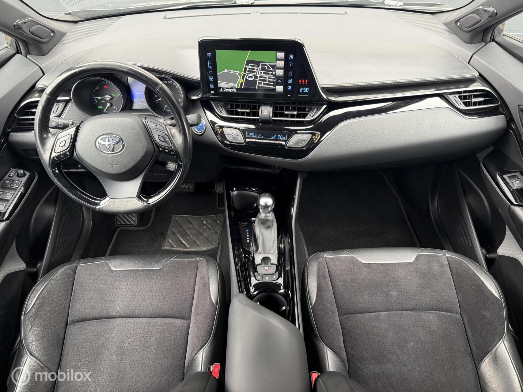 Foto van Toyota C-hr