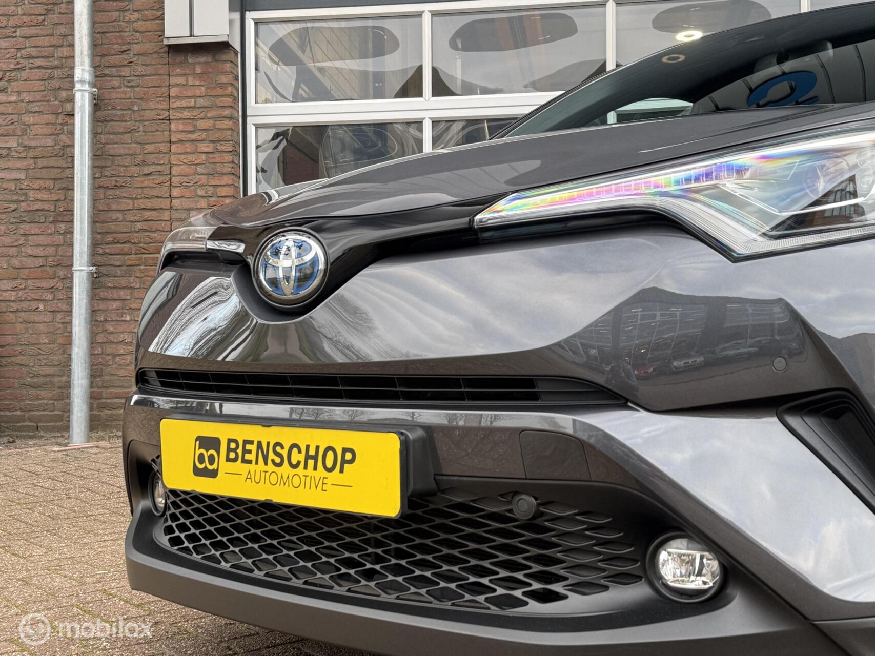 Foto van Toyota C-hr