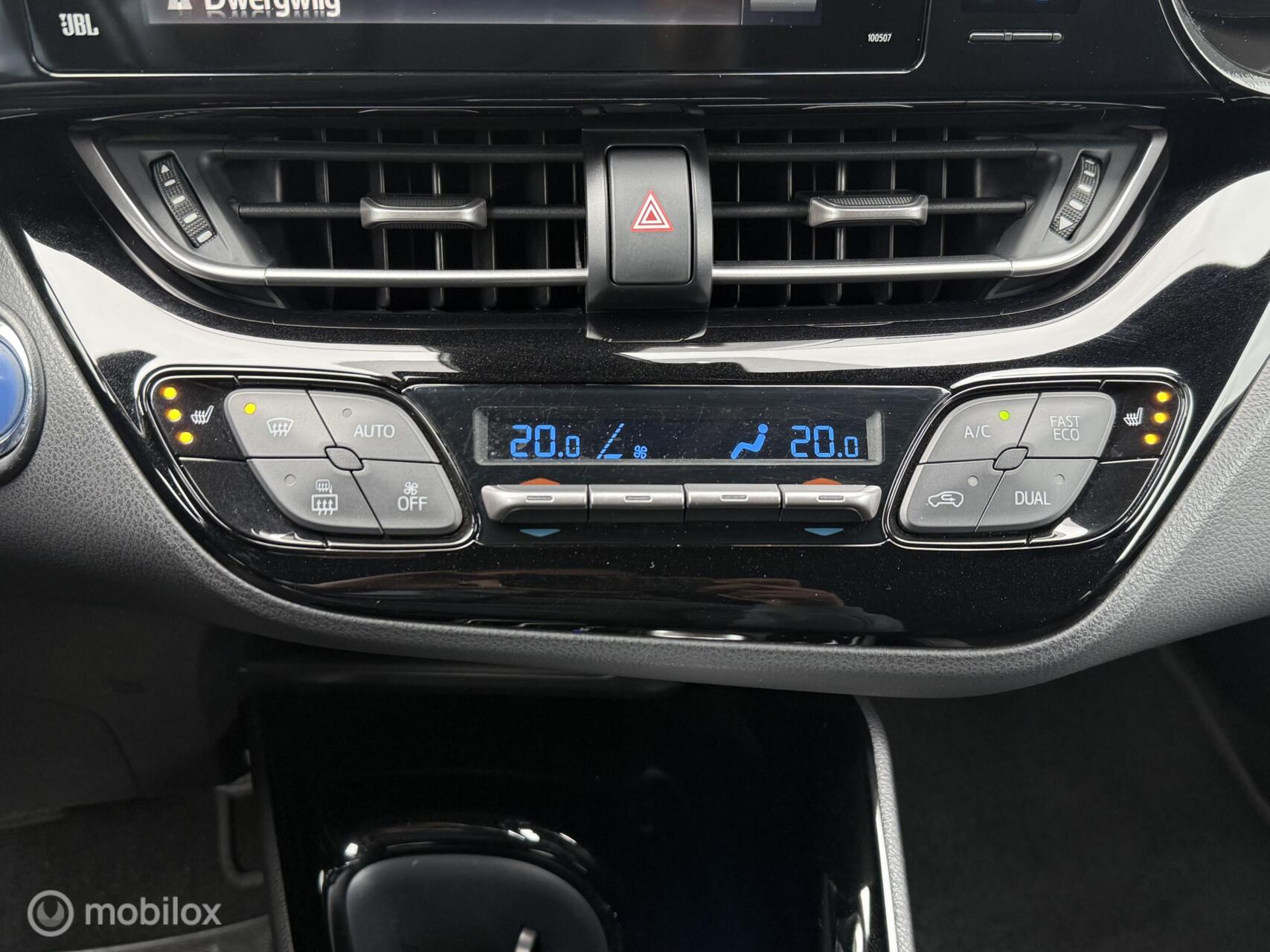 Foto van Toyota C-hr