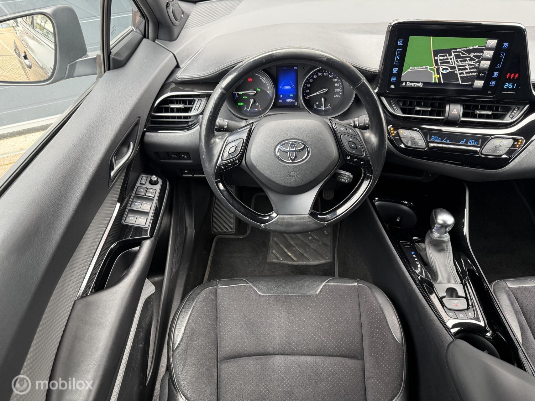 Foto van Toyota C-hr