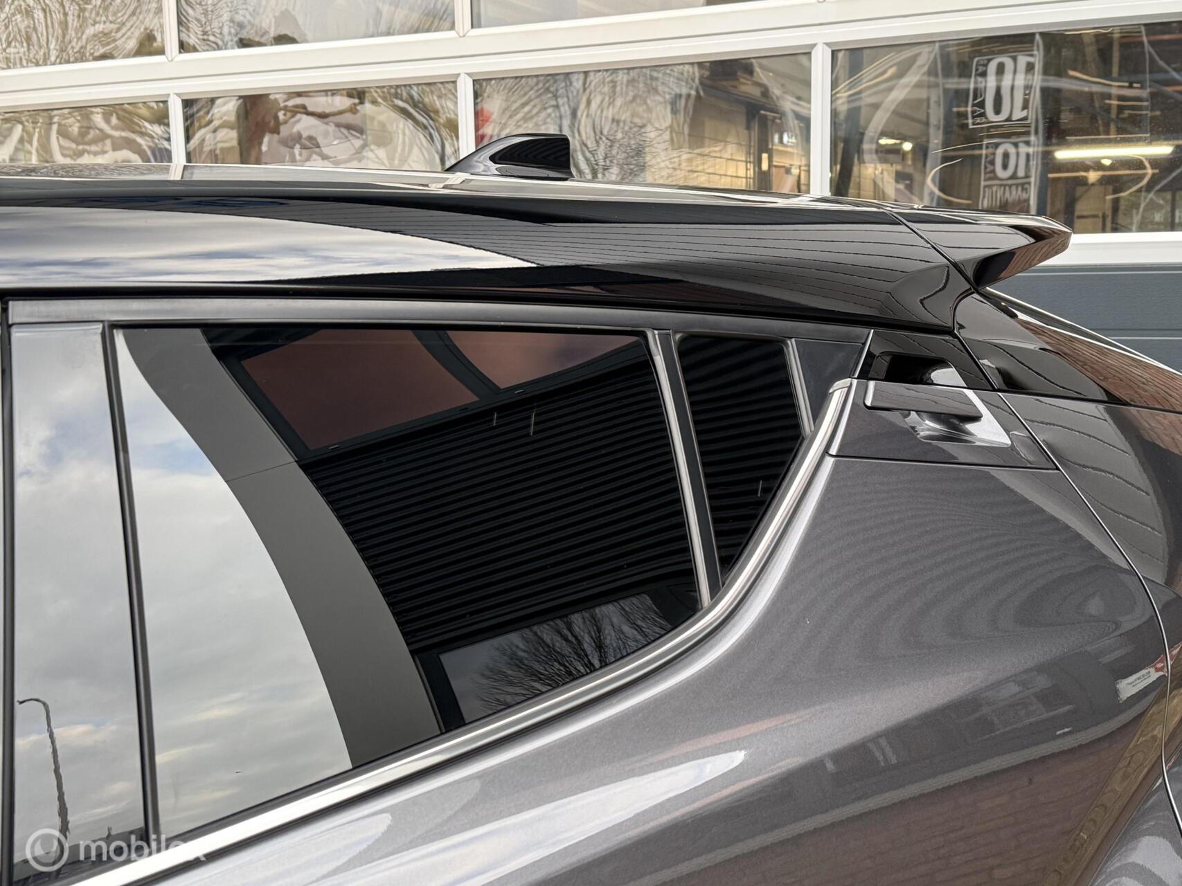 Foto van Toyota C-hr