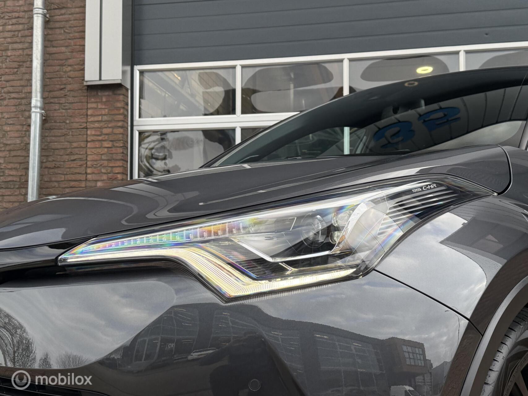 Foto van Toyota C-hr
