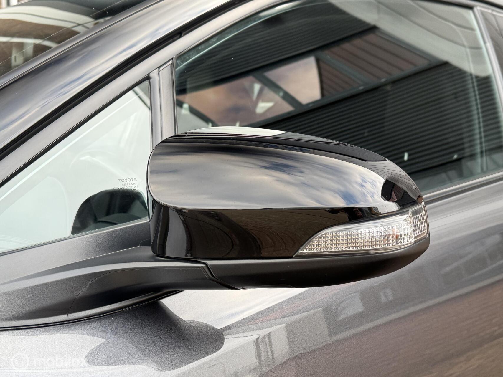 Foto van Toyota C-hr