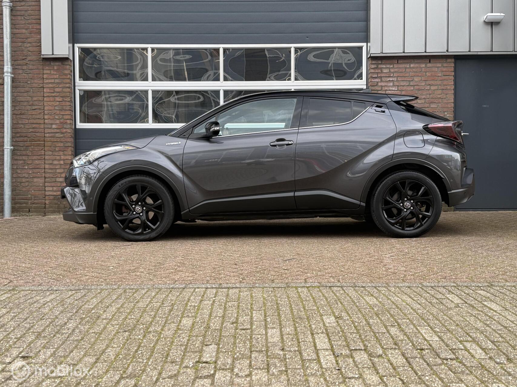 Foto van Toyota C-hr