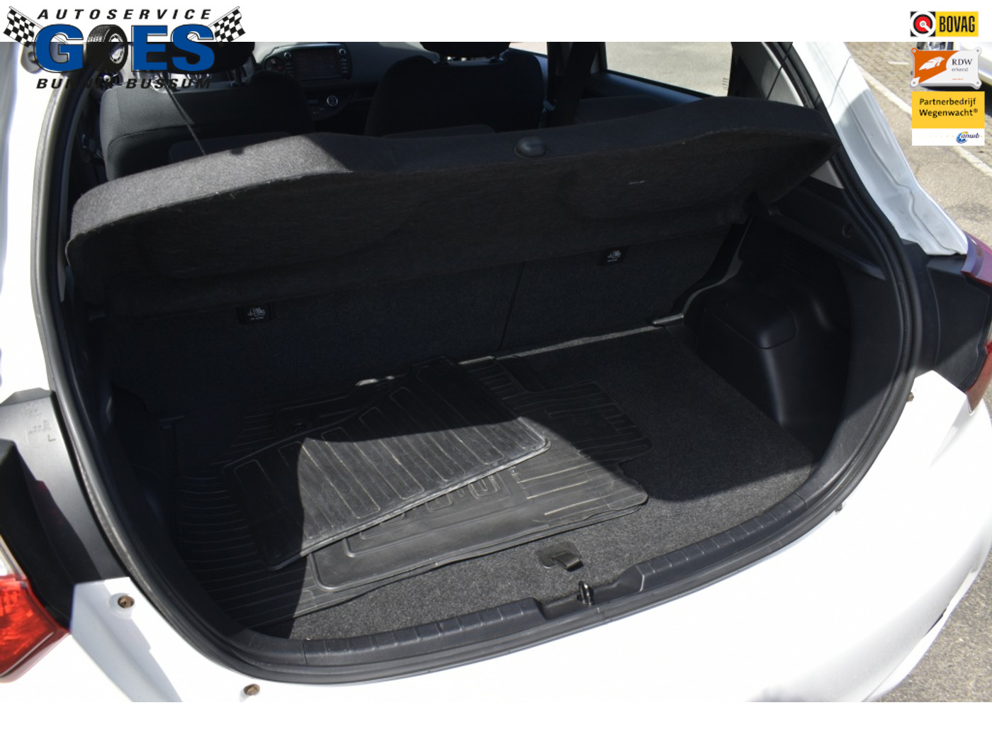 Foto van Toyota Toyota Yaris Hybrid
