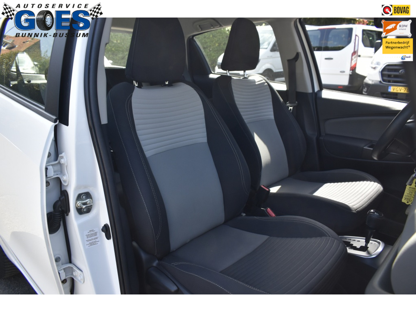 Foto van Toyota Toyota Yaris Hybrid