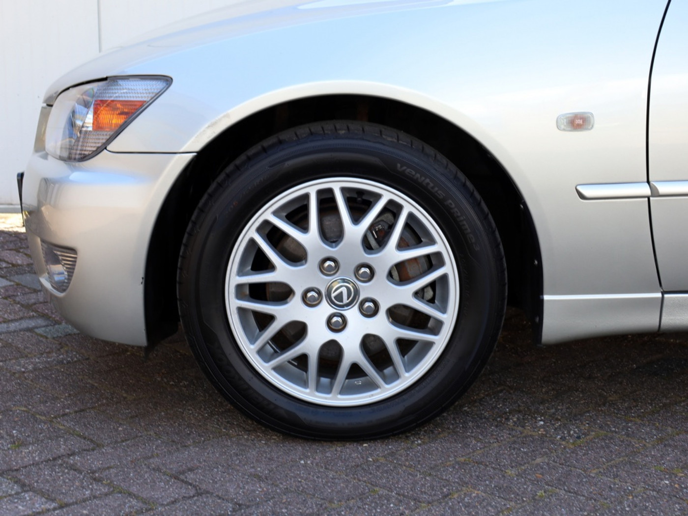 Foto van Lexus Lexus Is200