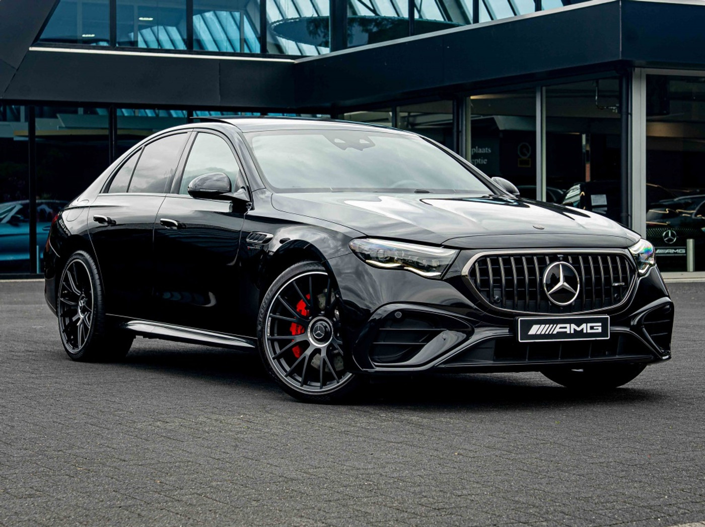 Foto van Mercedes-Benz AMG E 53 Hybrid