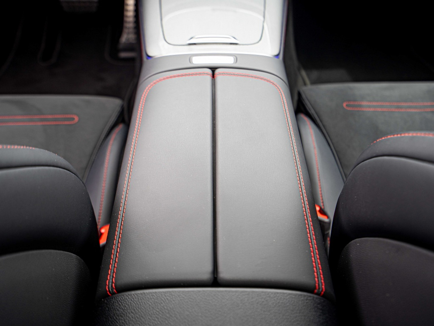 Foto van Mercedes-Benz AMG E 53 Hybrid