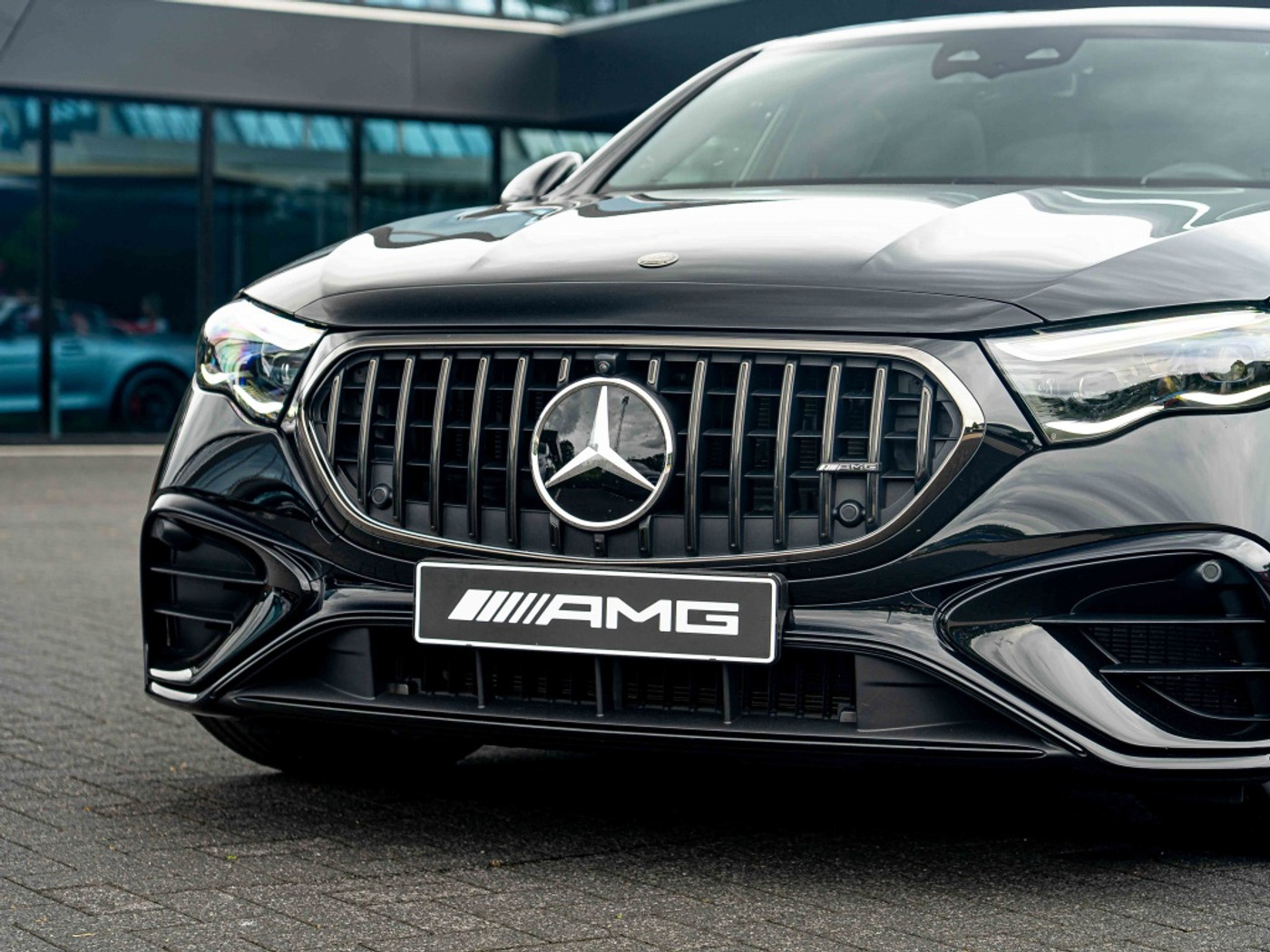 Foto van Mercedes-Benz AMG E 53 Hybrid