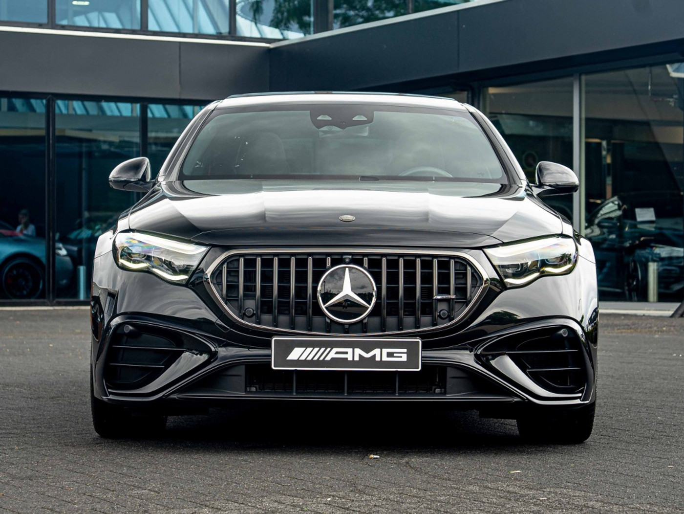 Foto van Mercedes-Benz AMG E 53 Hybrid