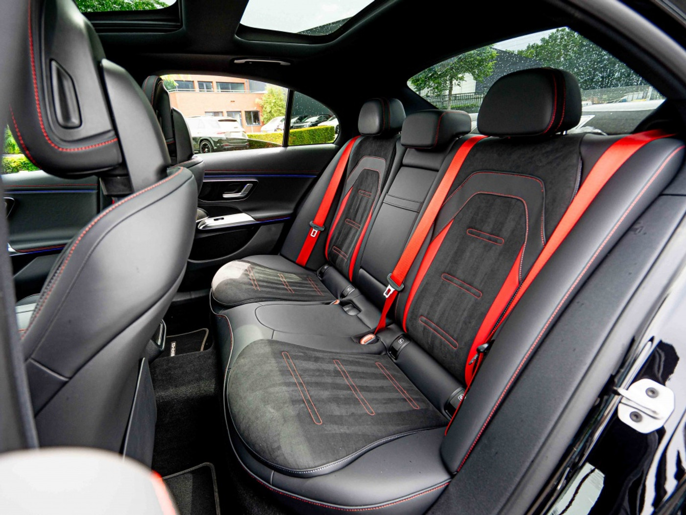 Foto van Mercedes-Benz AMG E 53 Hybrid