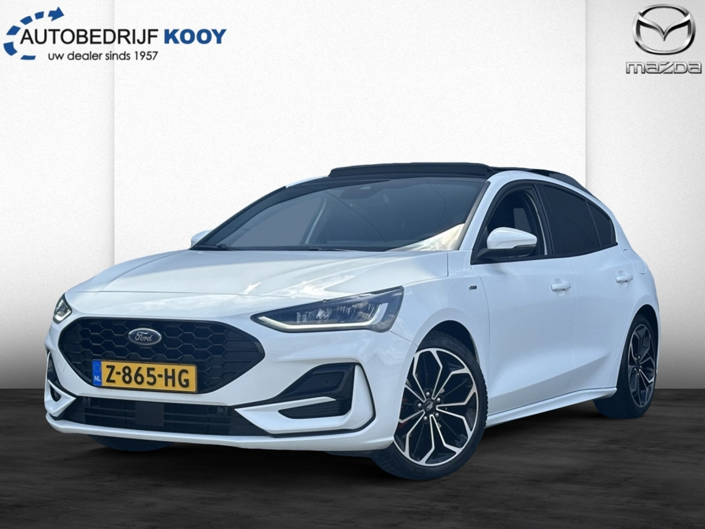 Ford Focus 1.0 EcoBoost ST-Line X / Pano / Trekhaak / Automaat 2023 - voorkant