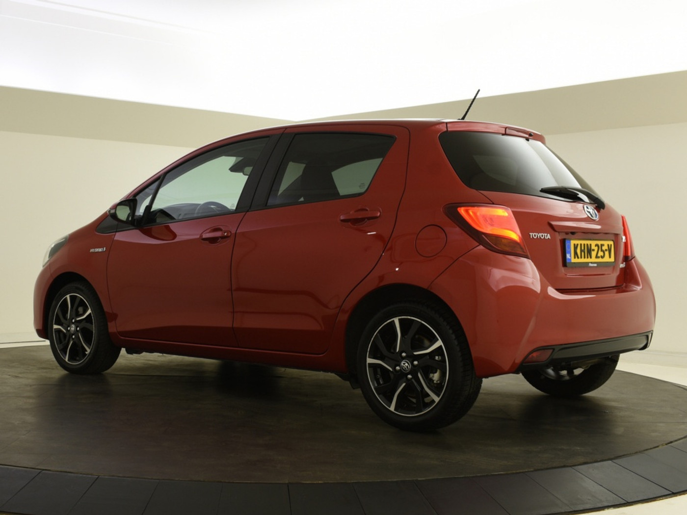 Foto van Toyota Toyota Yaris Hybrid