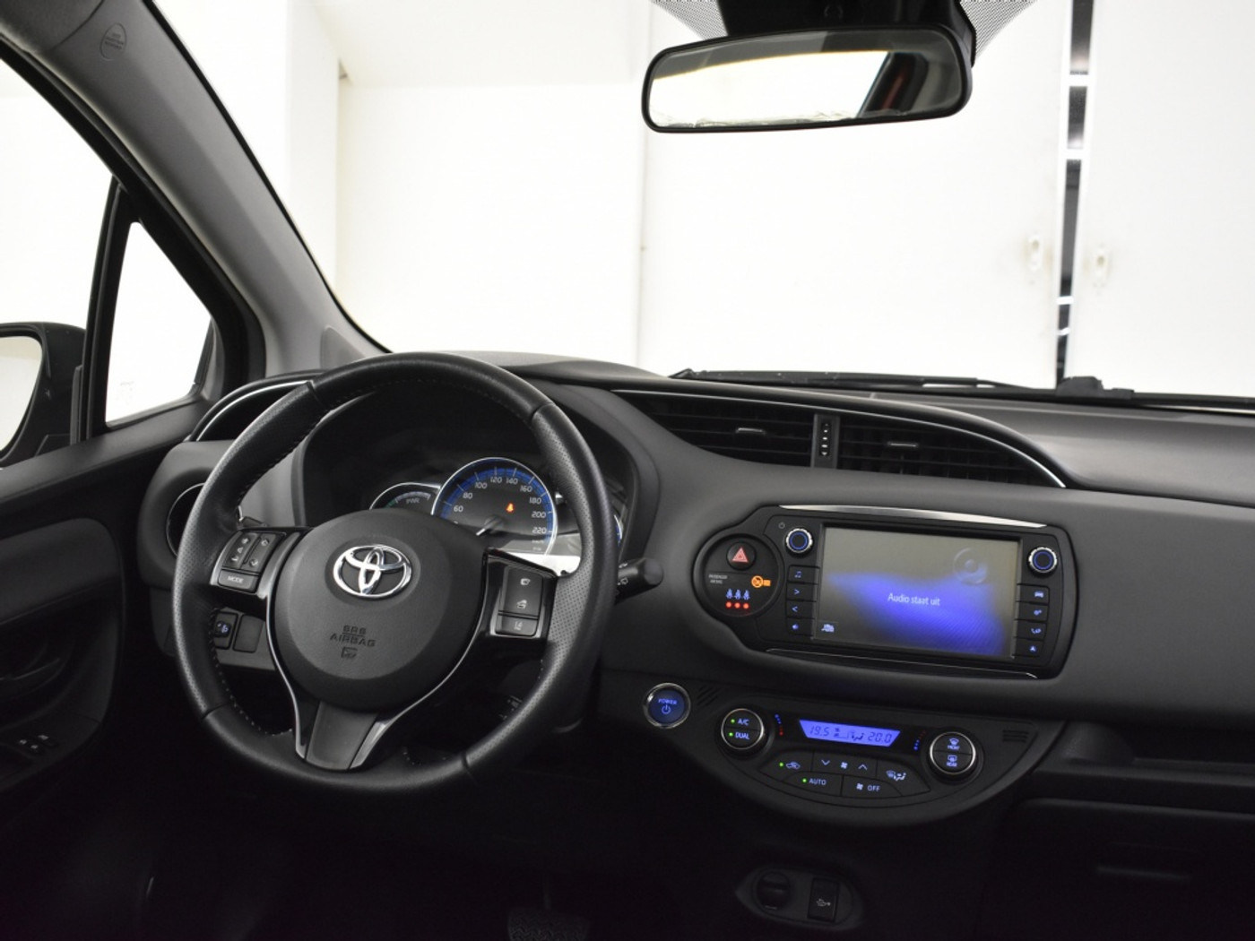 Foto van Toyota Toyota Yaris Hybrid