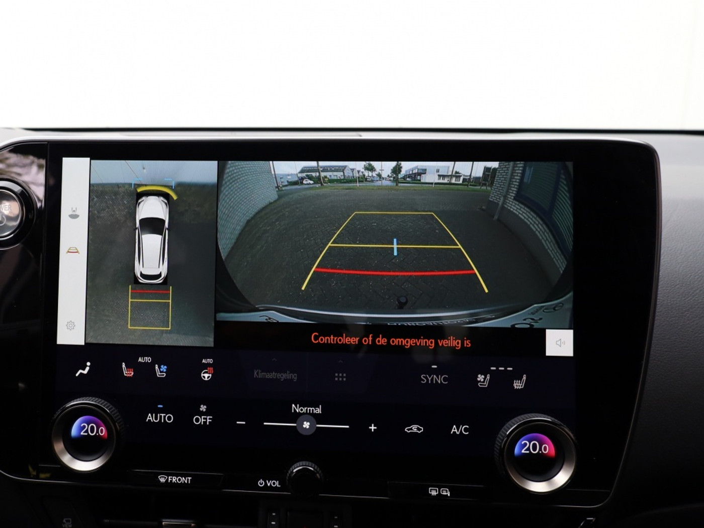Foto van Lexus Lexus Nx450h+