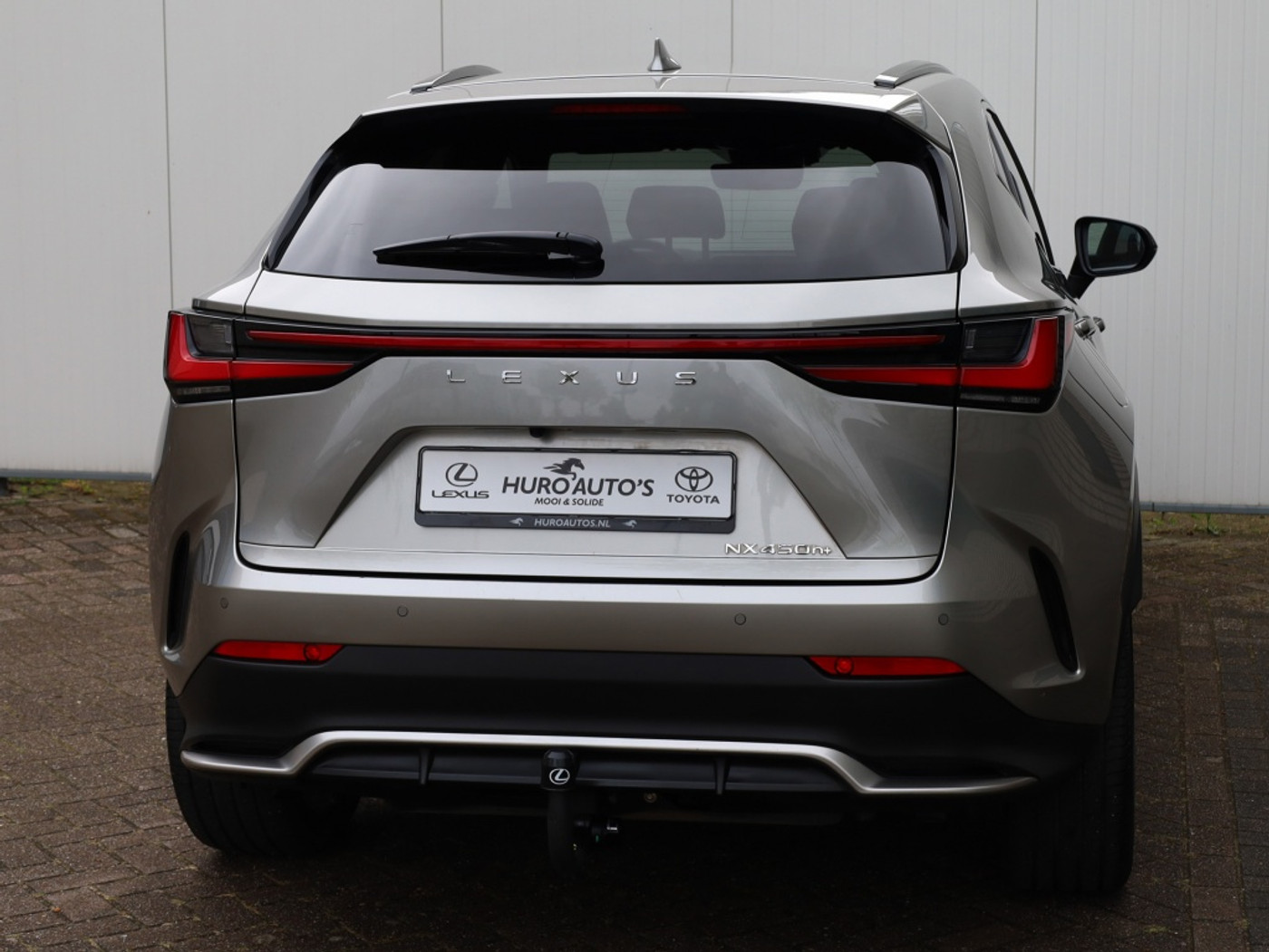 Foto van Lexus Lexus Nx450h+