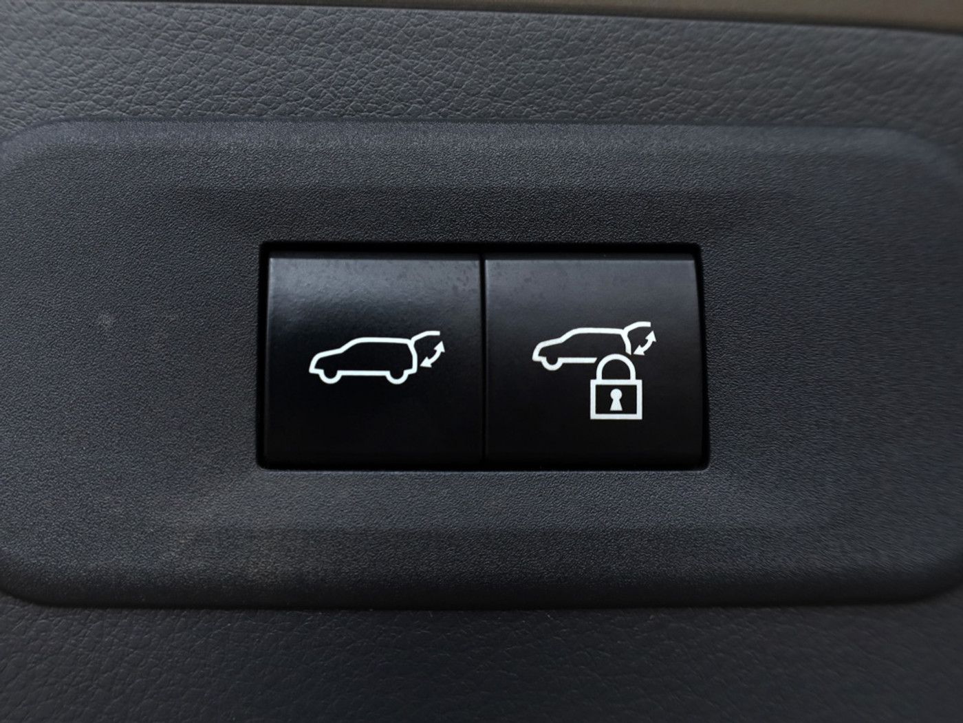 Foto van Lexus Lexus Nx450h+