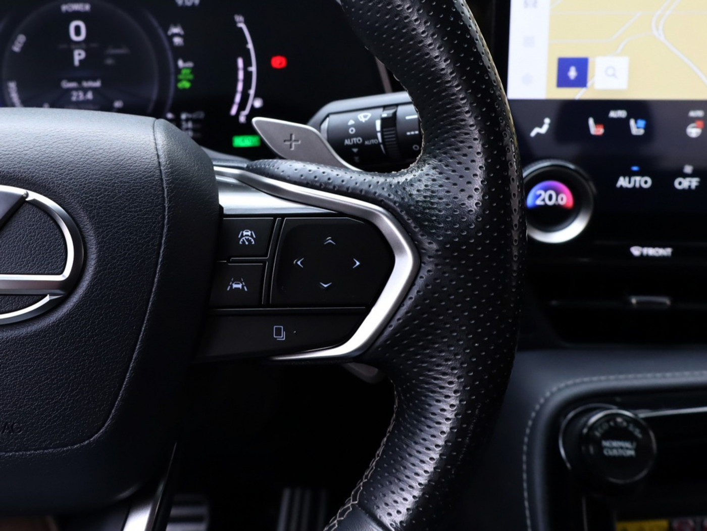 Foto van Lexus Lexus Nx450h+