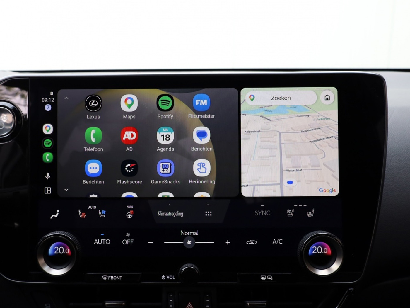 Foto van Lexus Lexus Nx450h+