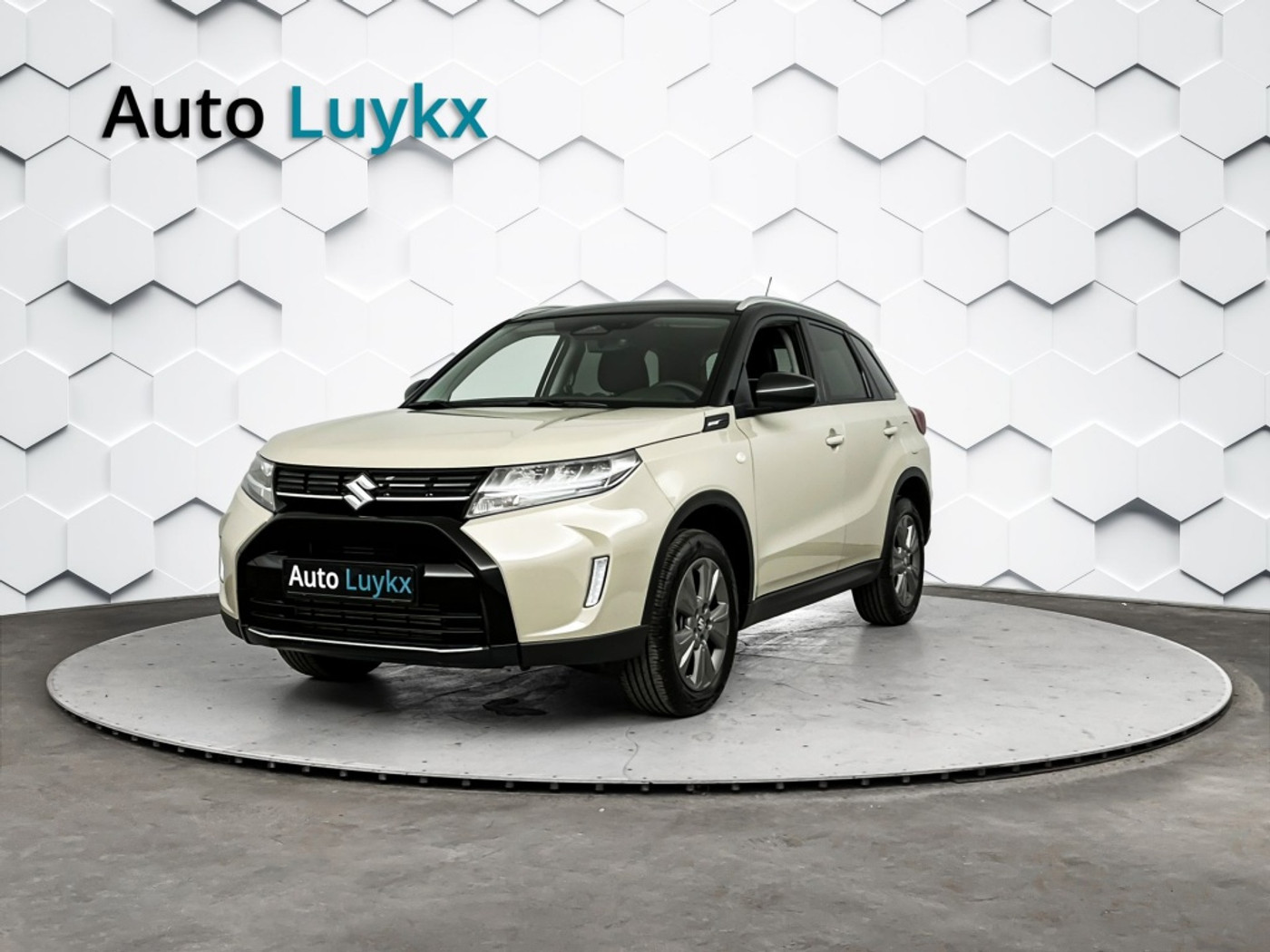 Suzuki Vitara 1.4 Select Smart Hybrid | Navigatie | Adaptieve Cruise Control | Parkeercamera 2025 - voorkant