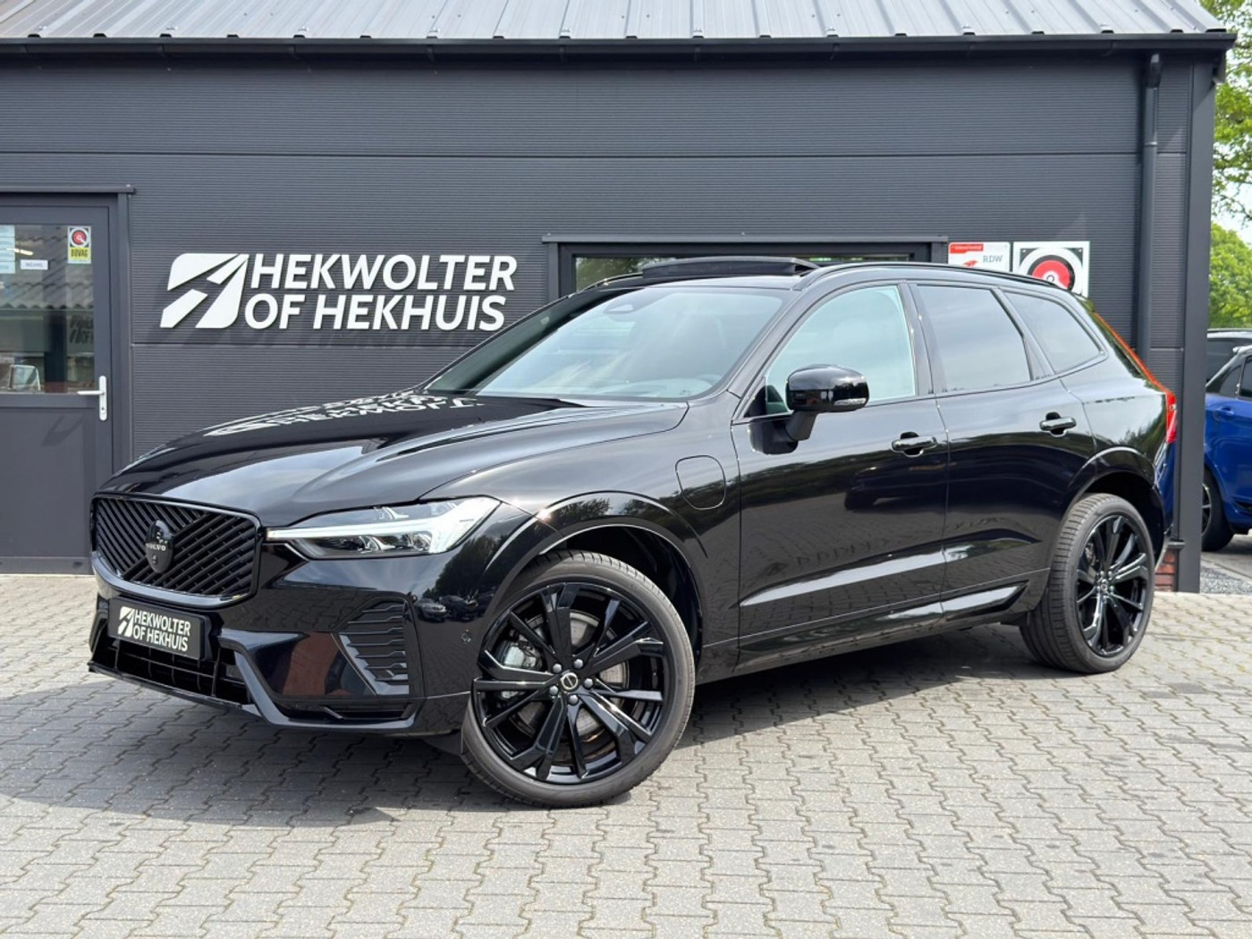 Volvo Xc60 T8 Ultra Black Edition Recharge AWD | Facelift | 360 | H/K | Pan 2025 - voorkant