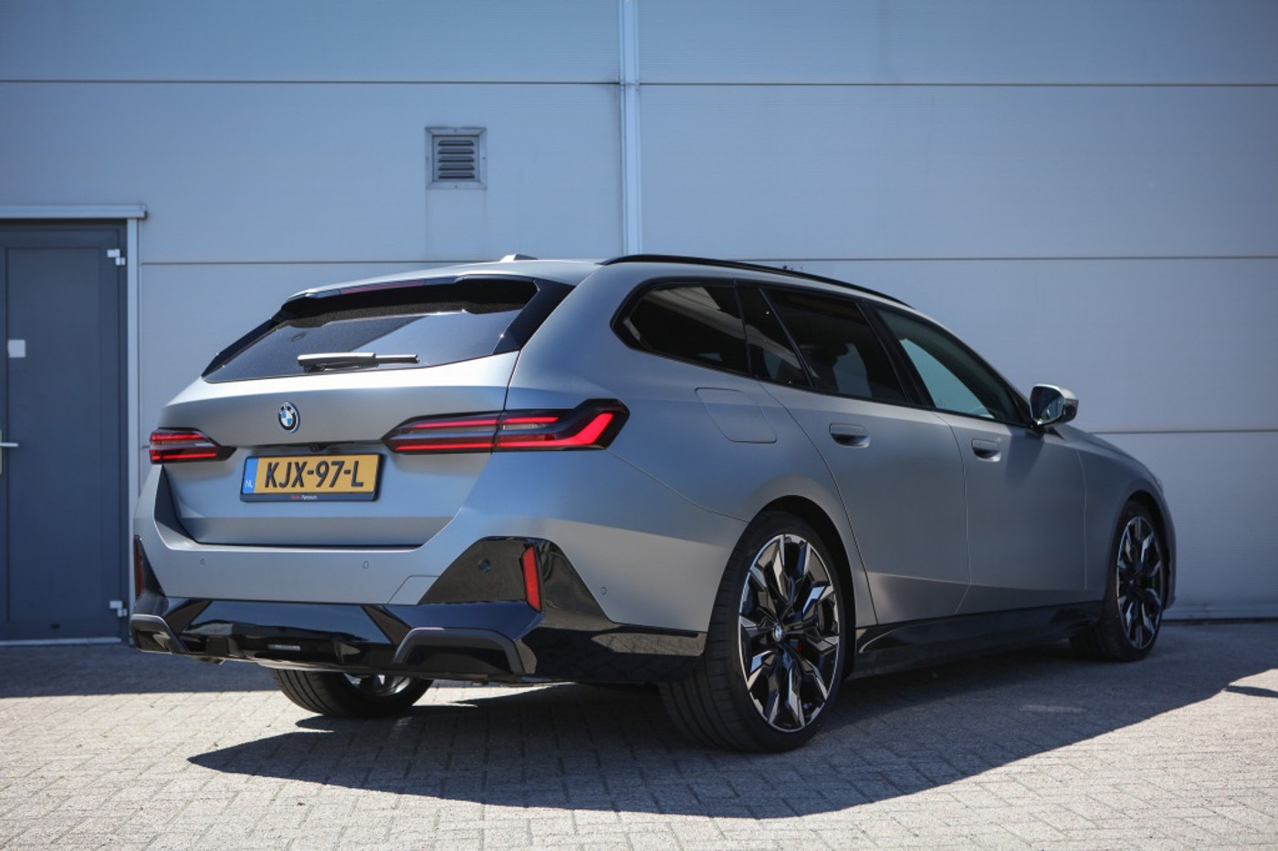 Foto van BMW 550e xDrive