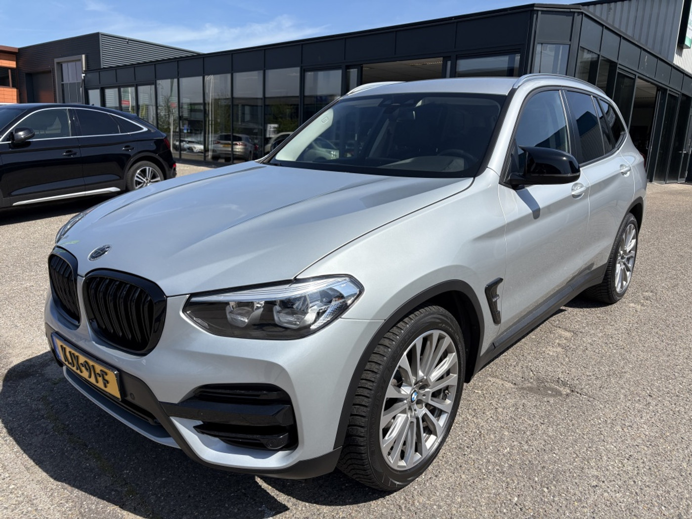 BMW X3 Xdrive30i xDrive30i High Executive | M-PAKKET | TREKHAAK 2400kg | STOELVER 2020 - voorkant