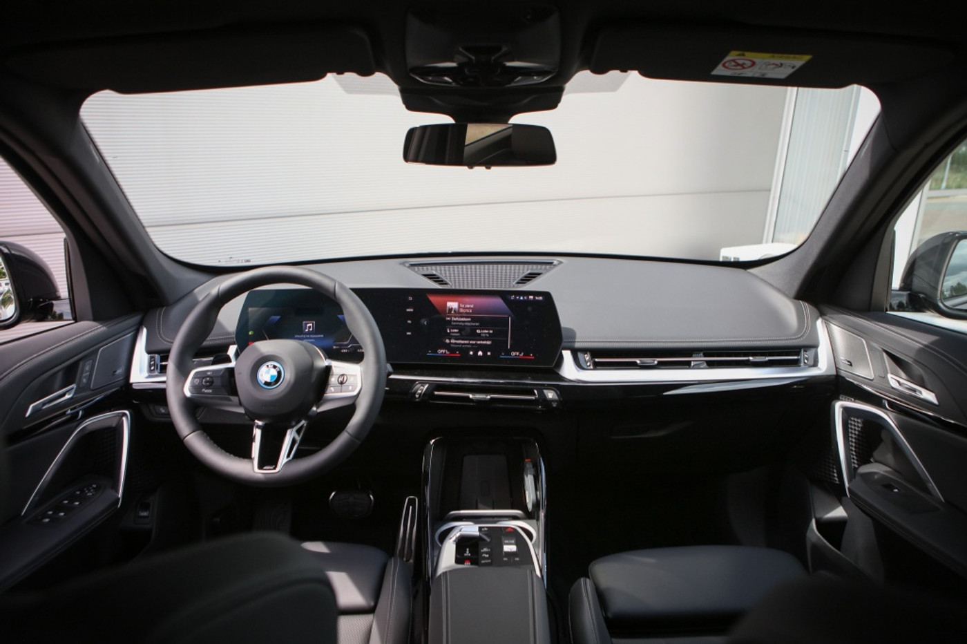 Foto van BMW Ix1 Edrive20