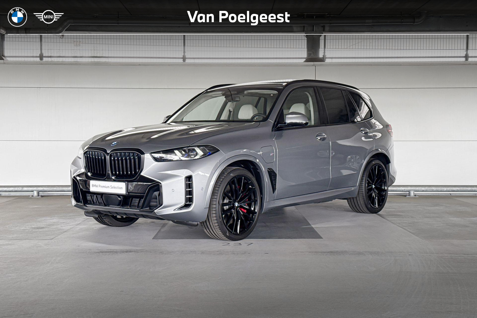 BMW X5 xDrive50e 2025 - voorkant