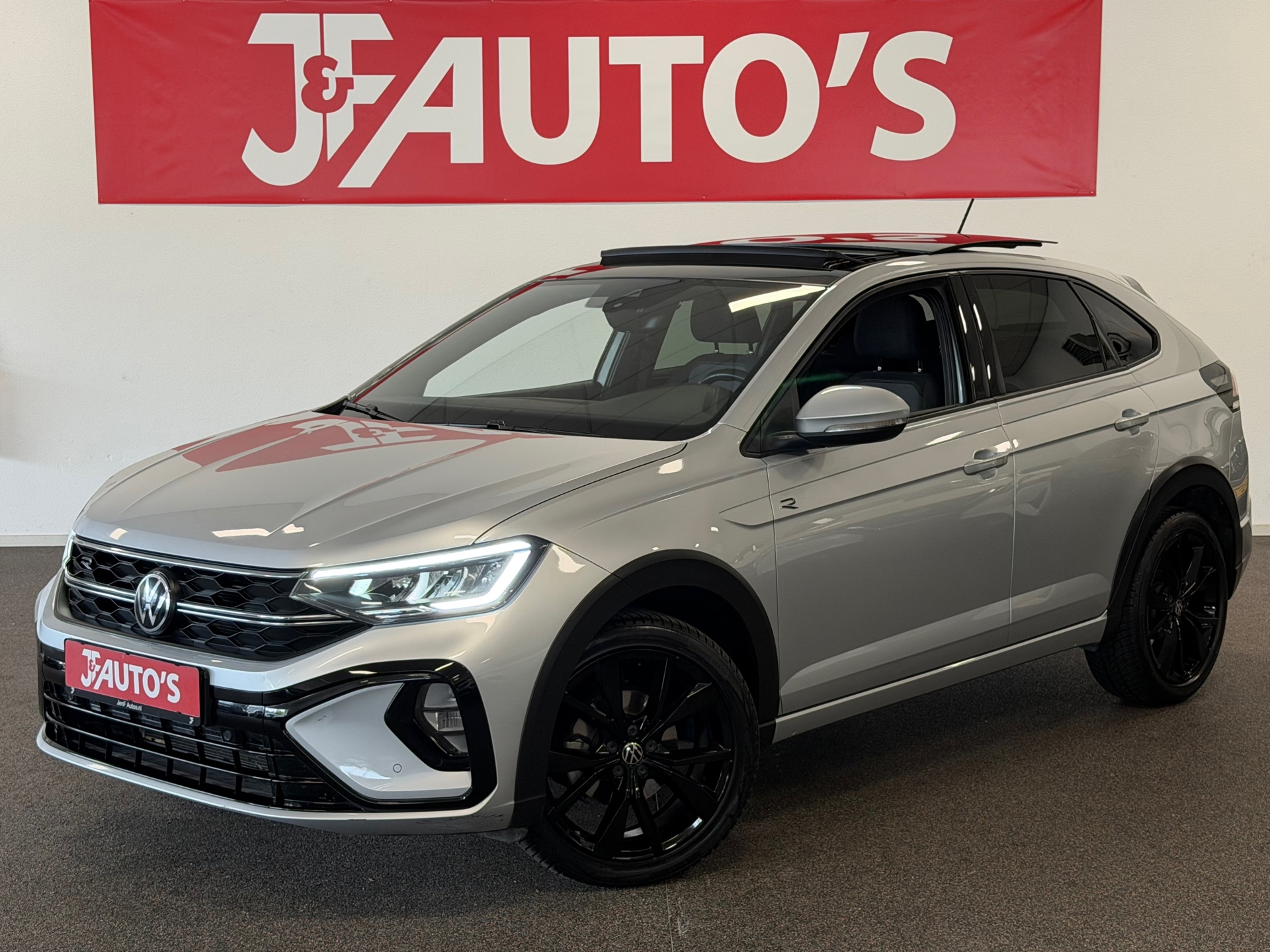 Volkswagen Taigo 1.0 TSI R-LINE|NAVIGATIE|ECC AIRCO|PANORAMA|CRUISE 2024 - voorkant
