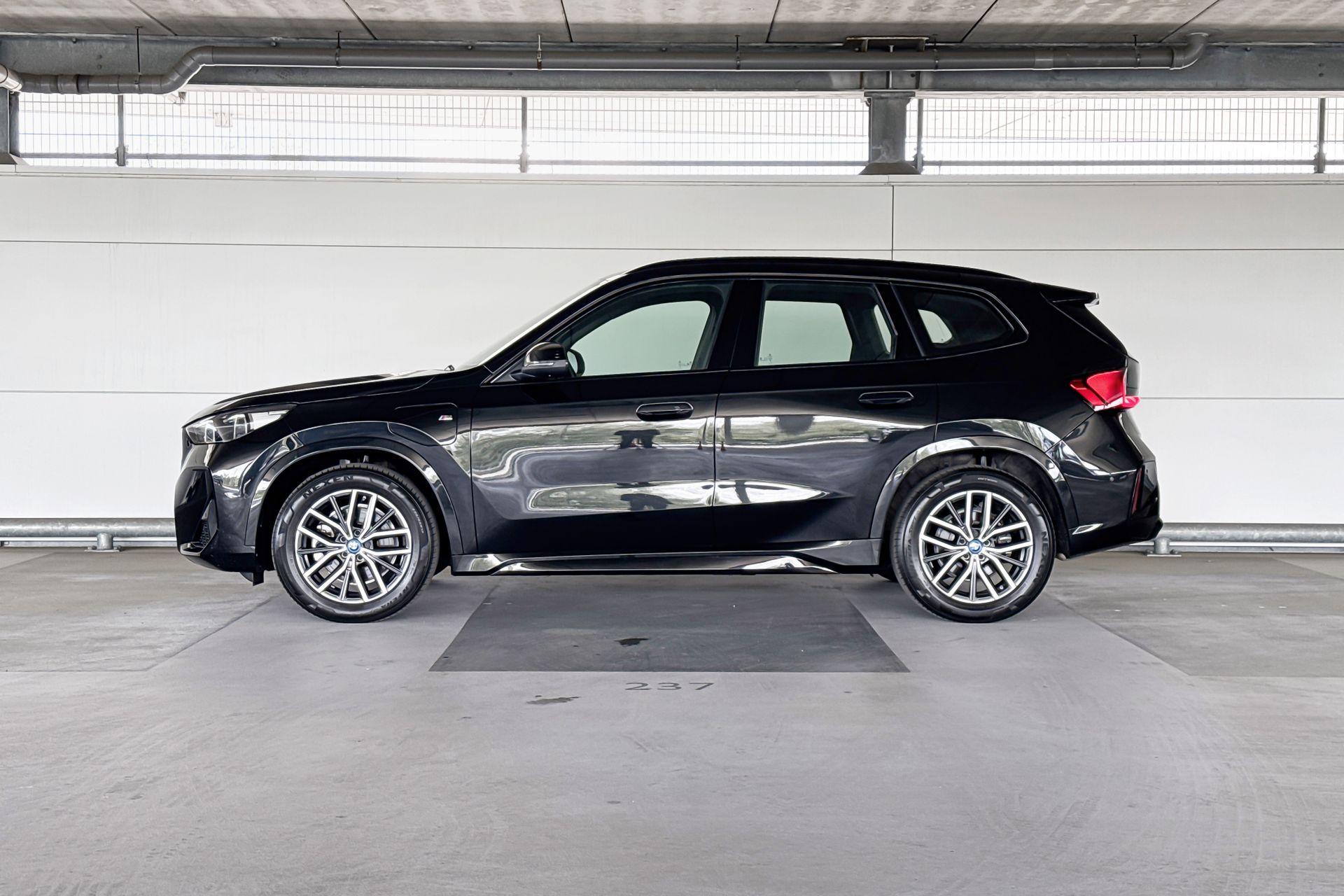 Foto van BMW X1 Xdrive25e