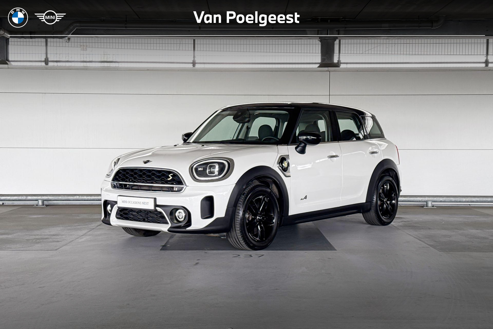 Mini Countryman Cooper S E ALL4 Classic 2023 - voorkant