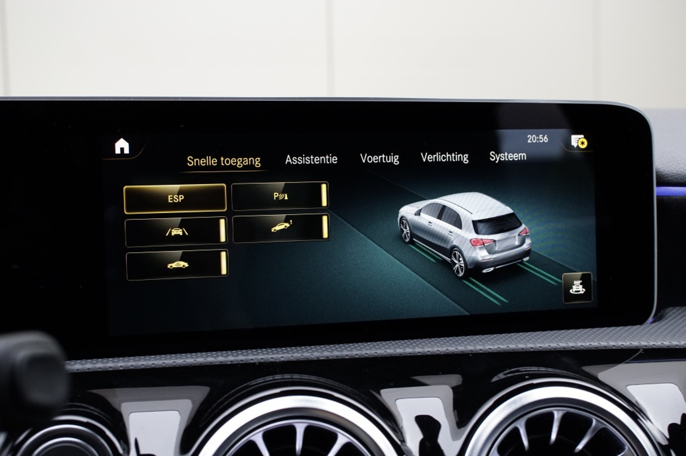 Foto van Mercedes-Benz A 200