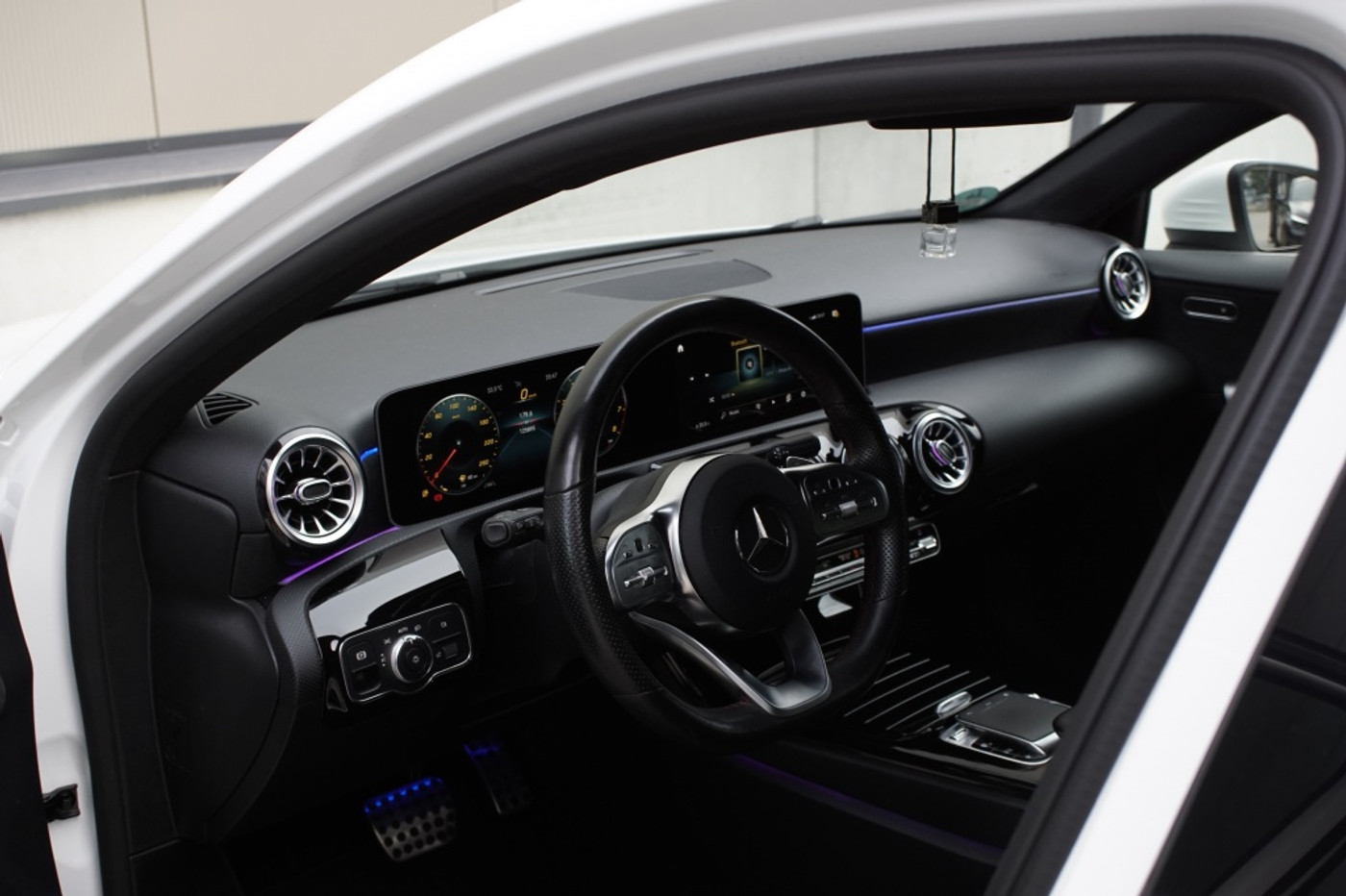 Foto van Mercedes-Benz A 200